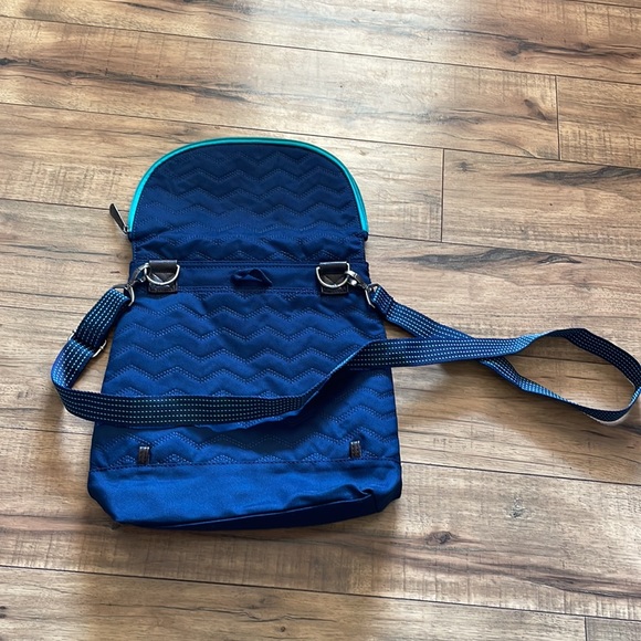 Thirty-One Vary You Versatile Purse - Picture 6 of 7